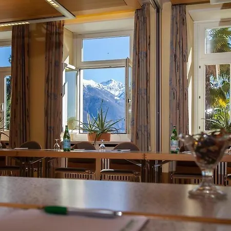 منتجع Esplanade Hotel, &